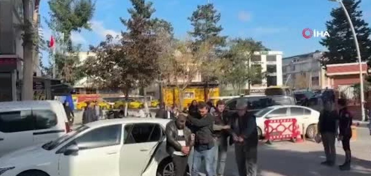 Kendini savcı tanıtıp 3 milyon 570 bin lira dolandırdı, tutuklandı