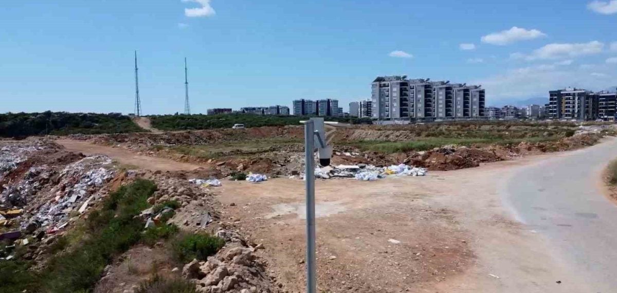 Kepez’de seyir halindeki beton mikserine 200 bin TL ceza