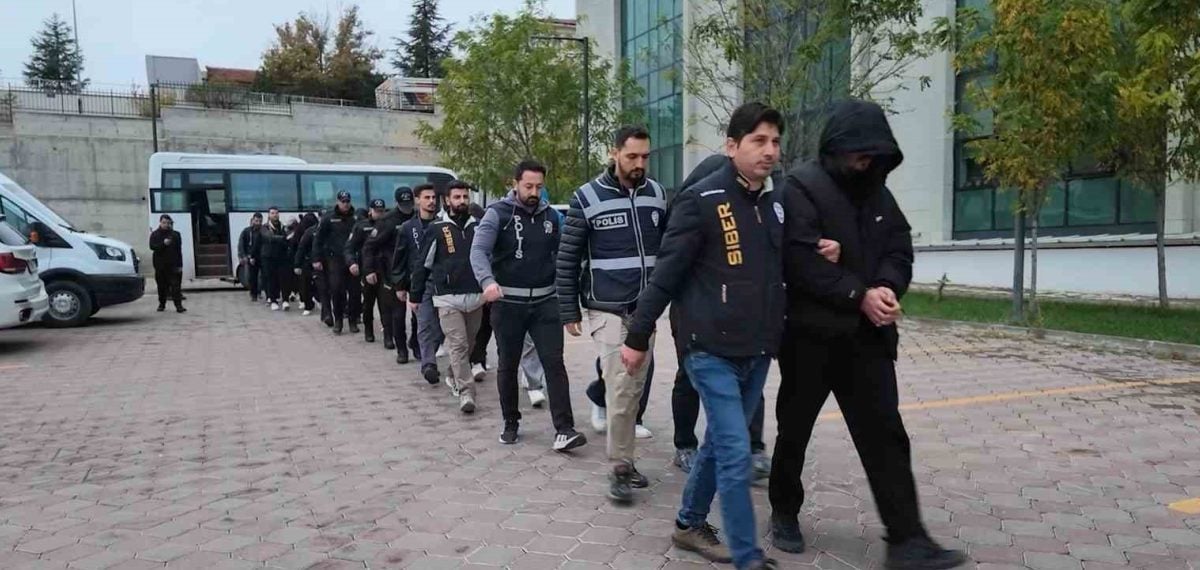 Kırıkkale merkezli 8 ilde yasa dışı bahis operasyonunda 18 şüpheli adliyeye sevk edildi