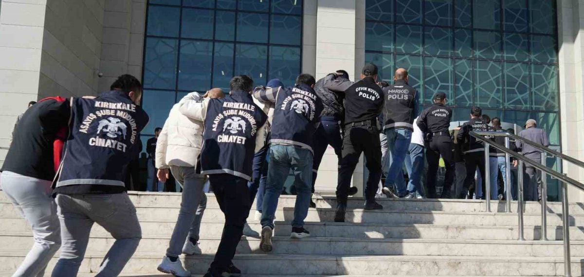 Kırıkkale’de fuhuş ve uyuşturucu operasyonunda 35 şüpheli gözaltına alındı