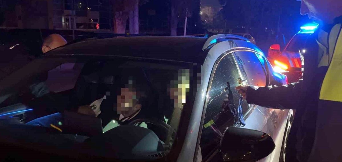 Kırmızı ışıkta uyuyan sürücü 1,84 promille ceza ve ehliyete el konulması