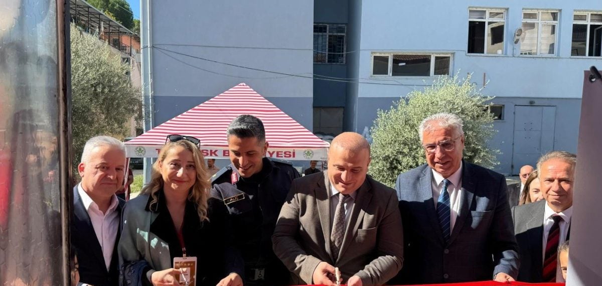 Köşk Başçayır Ortaokulu Bilim Fuarı açıldı ve projeler sergilendi