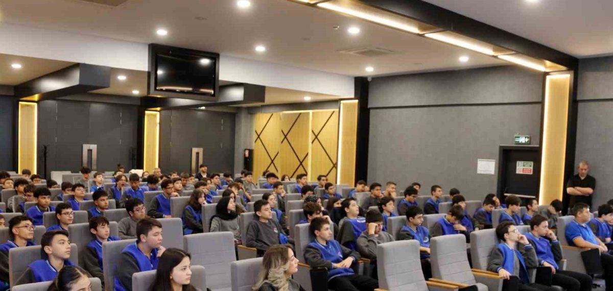Kütahya OSB Müdürlüğü öğrenciler için iş sağlığı ve güvenliği eğitimlerini başlattı