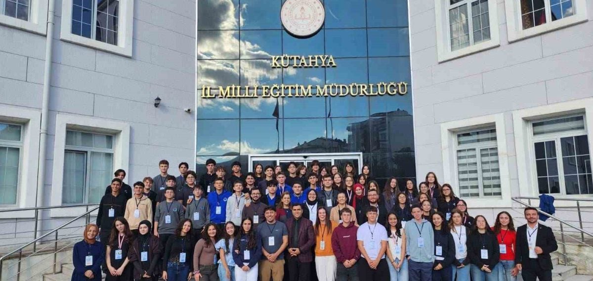 Kütahya’da öğrenciler dijital STEM görevleriyle kültürel mirası keşfetti