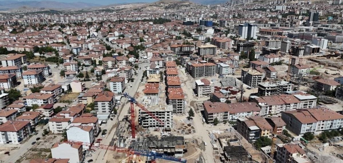 Malatya yıkım ve enkaz soruşturmasında 6 kamu görevlisi hakkında izin verildi