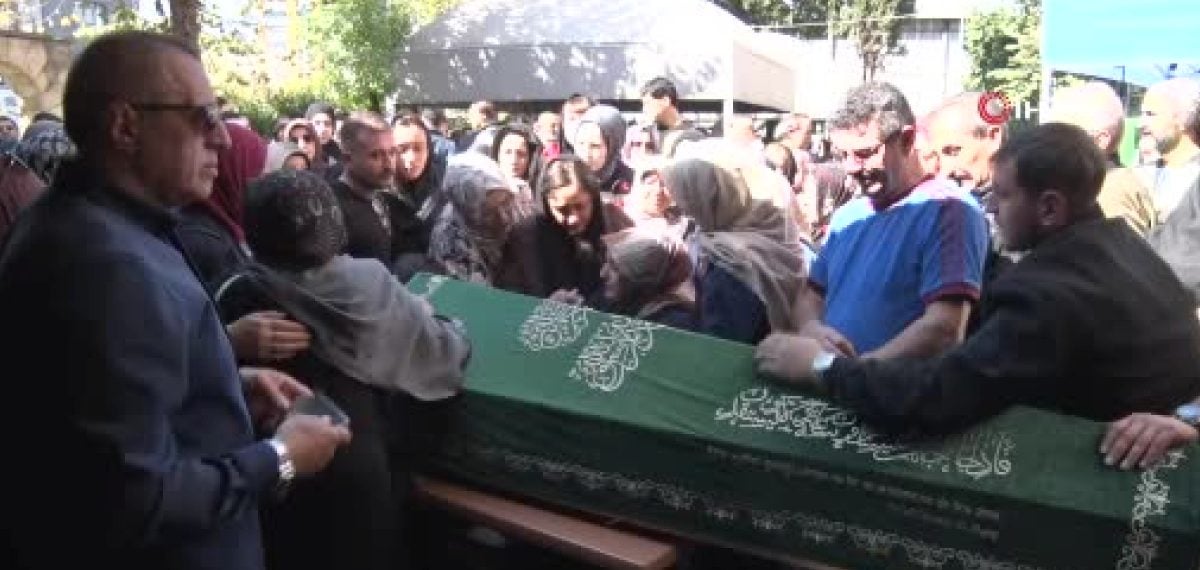 Maltepe’de çöken binada kardeşler cenaze namazıyla uğurlandı