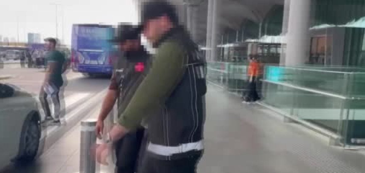 Manifest grubunun yapımcısı Tolga Akış hakkında müstehcenlik iddianamesi