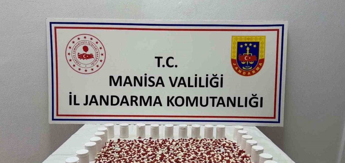 Manisa’da iki operasyonda 86 bin 654 sentetik ecza hapı ele geçirildi