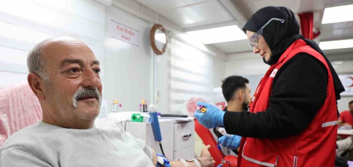 Medilines Hastanesi ile Kızılay ortak kan bağışı organizasyonunda personel ve vatandaşlar destek verdi