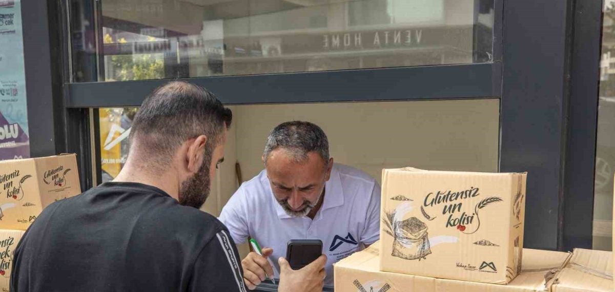 Mersin Büyükşehir Belediyesi her ay 1.012 kişiye ücretsiz glütensiz ekmek ve un sağlıyor