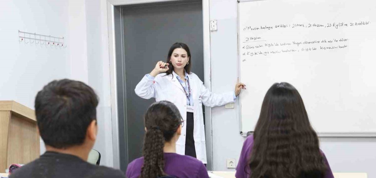 Mersin Büyükşehir kurs merkezlerinde 8 bin öğrenciyle yeni dönem başladı