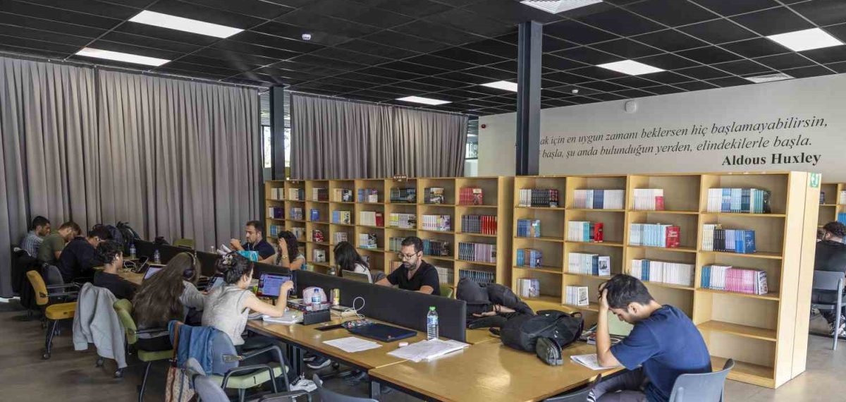 Mersin’de 17 okuma salonu öğrencilerin eğitimine destek veriyor