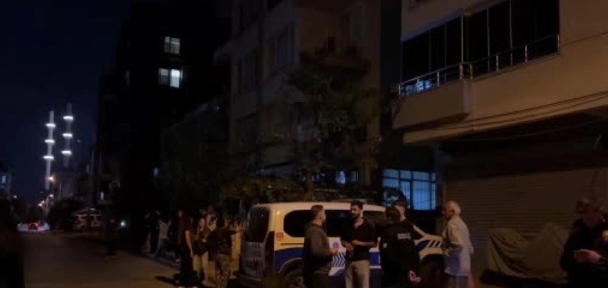 Mersin’de binanın zemin çökmesi sonrası 40 kişi tedbir amaçlı tahliye edildi