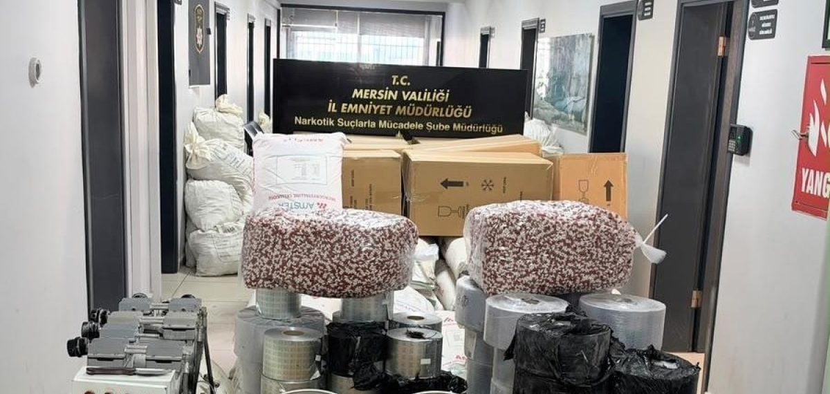 Mersin’de depoda ele geçirilen yüzlerce kilogram sentetik ecza ve katkı maddesi