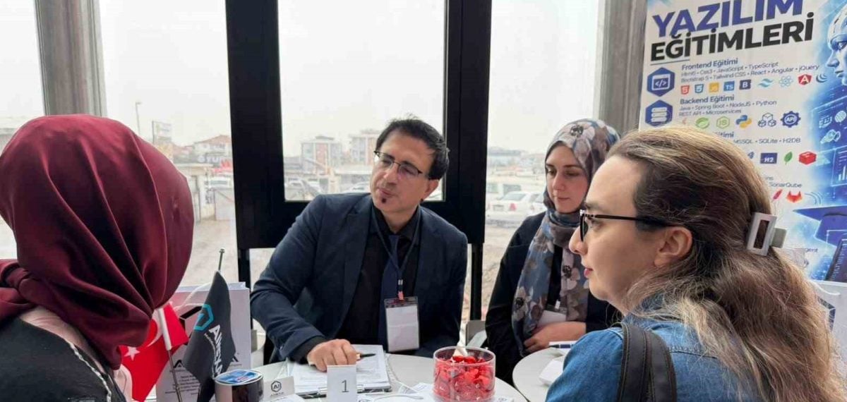 Mezun-İşveren Eşleştirme Programı mezun gençleri firmalarla buluşturdu