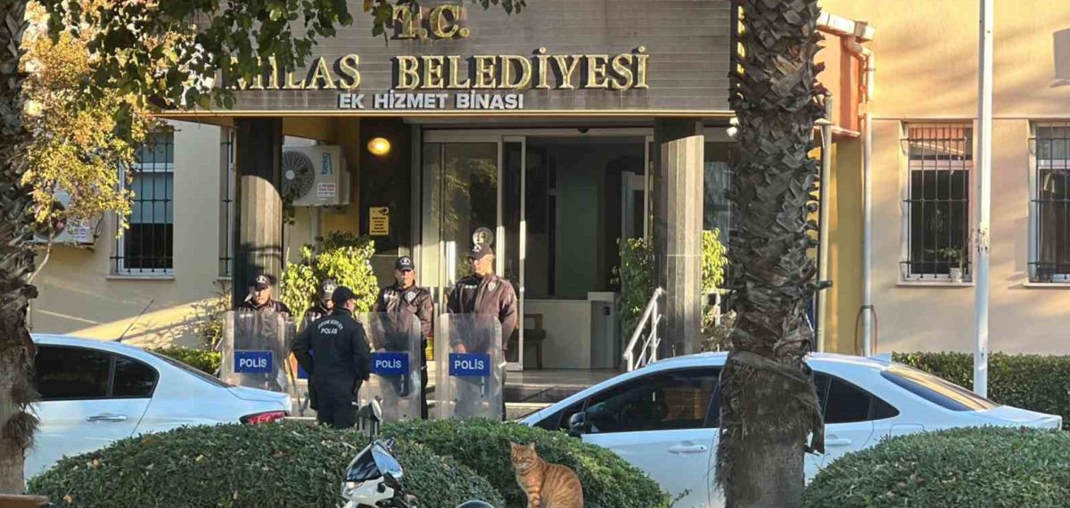 Milas Belediyesine sahte ihale evrakı operasyonunda 29 gözaltı