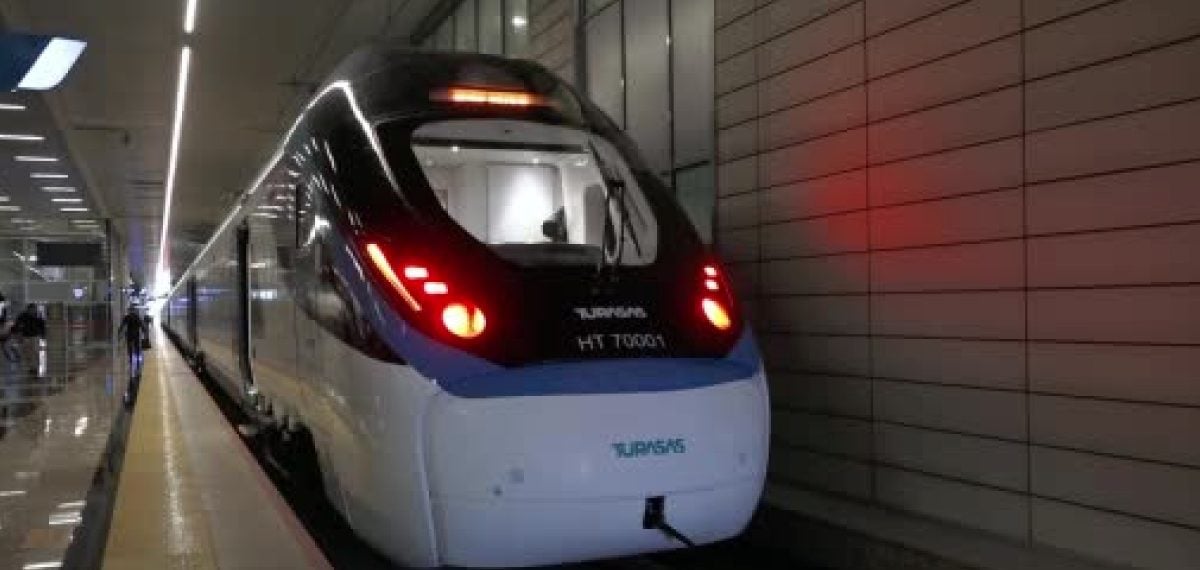 Milli hızlı tren testinde saatte 250 kilometre hıza ulaşıldı