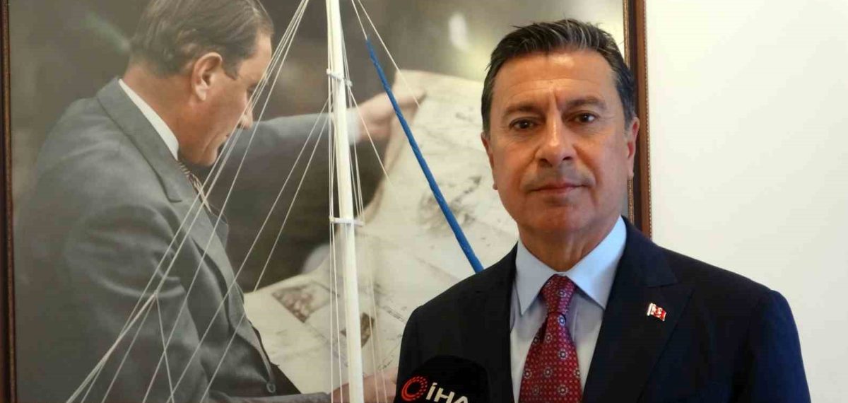 Muğla Büyükşehir Belediye Başkanı Ahmet Aras CHP üyeliğinden ayrıldı