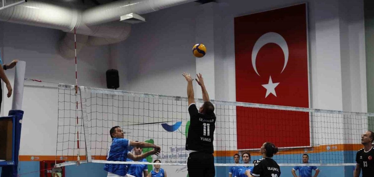 Muğla Büyükşehir personeli Cumhuriyet Kupası’nda sporla buluştu