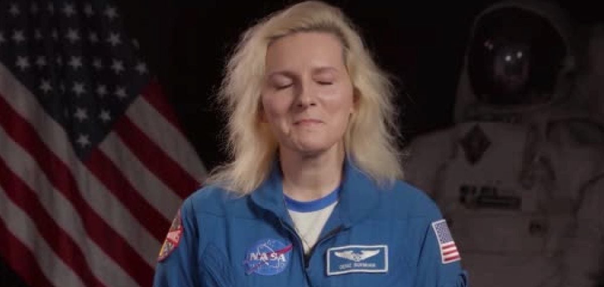 NASA astronotu Deniz Burnham yakında Uluslararası Uzay İstasyonu’na gidecek