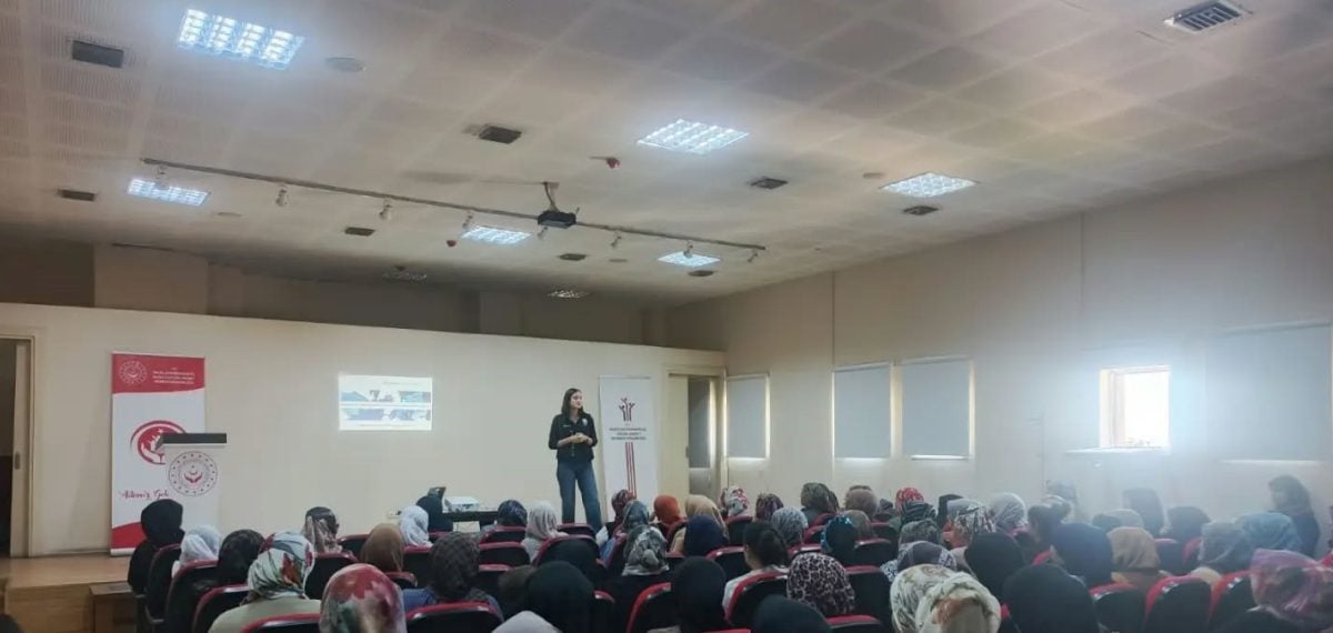 Nazilli’de kadınlara doğum, anne sütü ve mahremiyet eğitimleri sürüyor