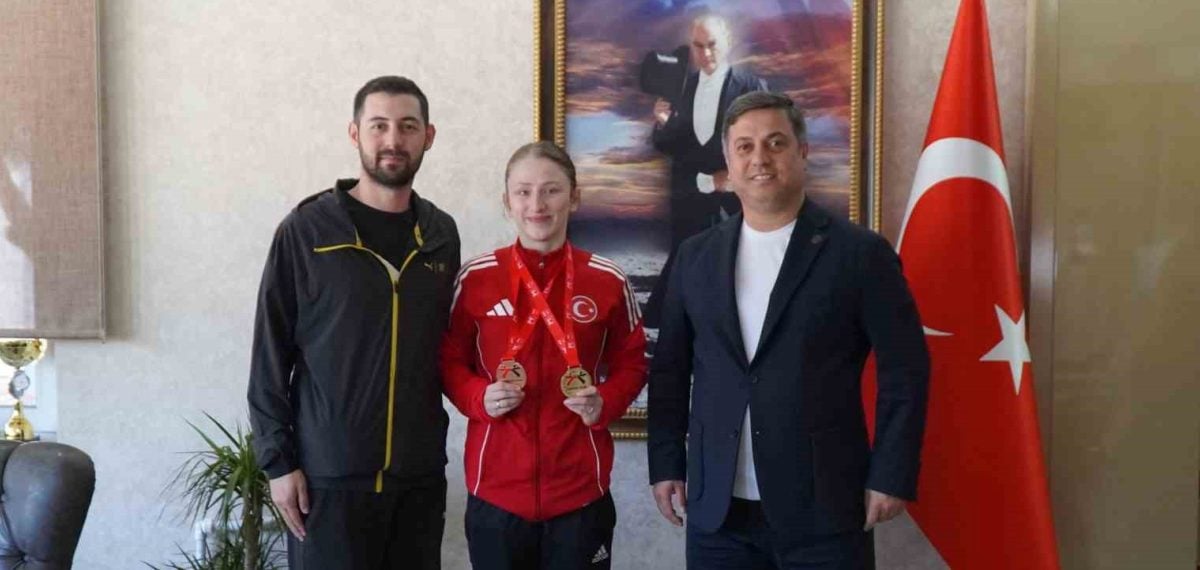 Nurbade Büber Avrupa Üniversiteler Karate Şampiyonu oldu