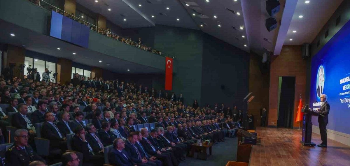 ODTÜ Rektörü Yozgatlıgil’e Üniversite Kategorisinde Siber Güvenlik Üstün Hizmet Ödülü