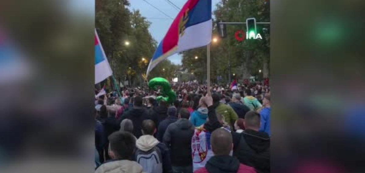 Öğrenci Listesi ile Vucic arasında gerilimli erken seçim yarışında son mitingler