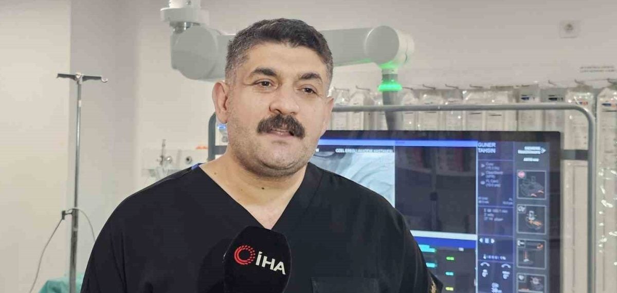 Öksürük sonrası kalp damarını yırtan nadir vakada hastaya stent takıldı