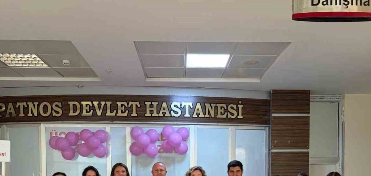 Patnos Devlet Hastanesi meme sağlığı farkındalık etkinliği düzenledi