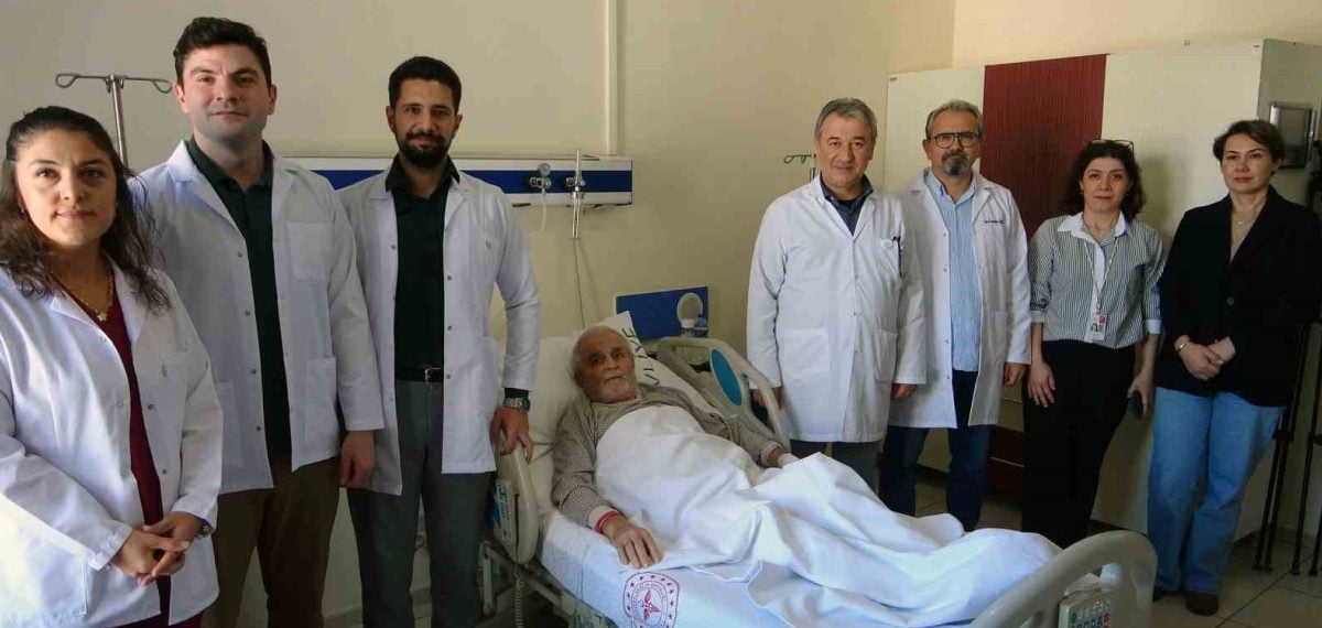 Pelvik böbrekli hastada nadir radikal sistektomi ve diversiyon ameliyatı