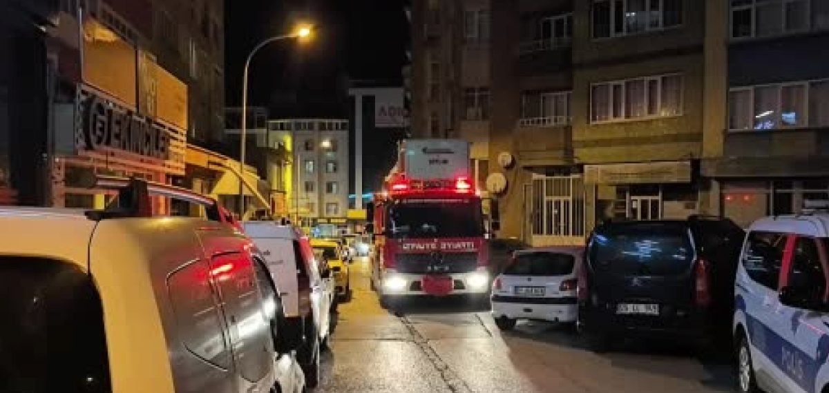 Polisten kaçan şüpheli apartman çatısında ikna edilip gözaltına alındı