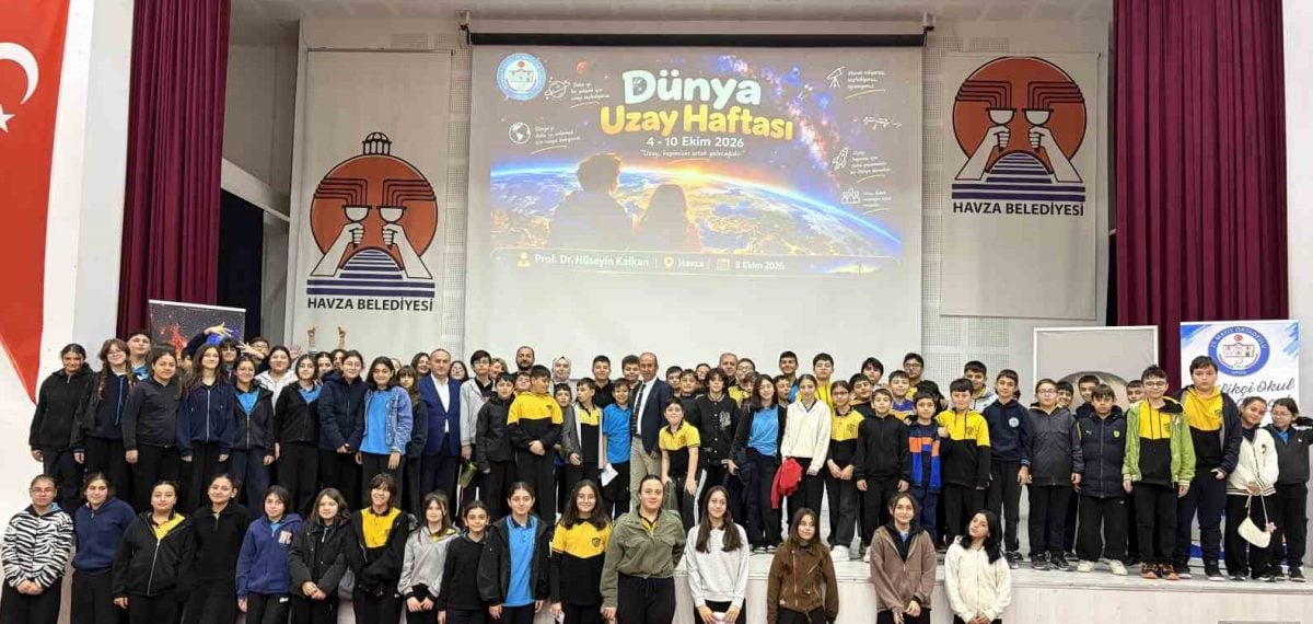 Prof. Dr. Hüseyin Kalkan 25 Mayıs Ortaokulu’nda öğrencilerle uzayı konuştu