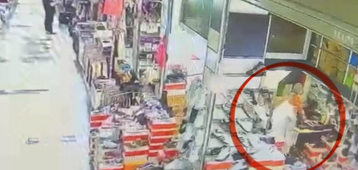 Samsun’da meçhul şahıs iş yerinden spor ayakkabı alıp kayıplara karıştı