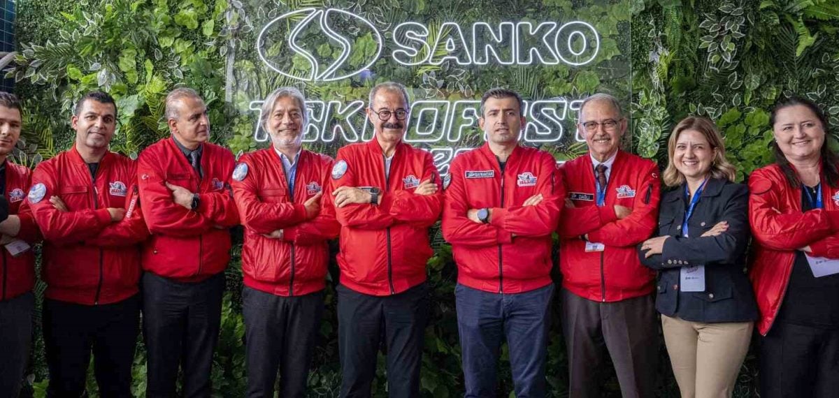 SANKO Başkanı Konukoğlu TEKNOFEST’te Bayraktar Ailesi ile Milli Teknoloji vurgusu