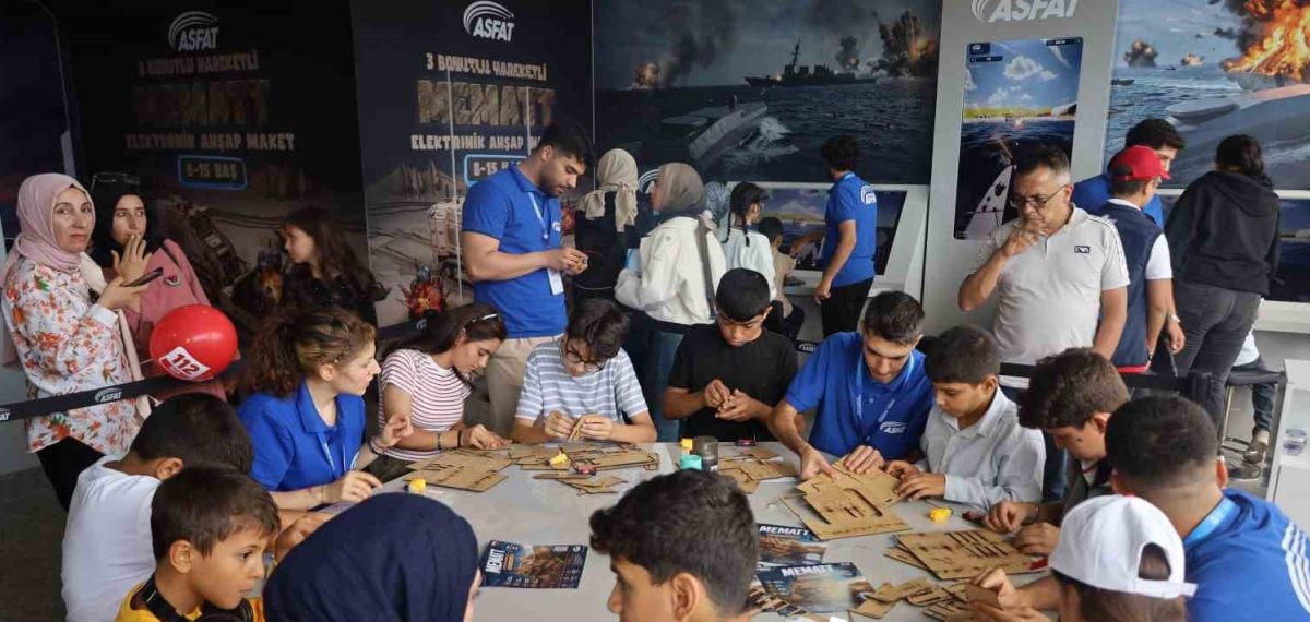 Şanlıurfa TEKNOFEST’te çocuklar MEMATT maketi yaparak teknolojiyi deneyimliyor