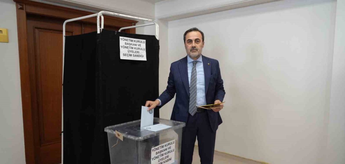 Selçuk Öztürk oy birliğiyle yeniden Konya Ticaret Odası Başkanı seçildi