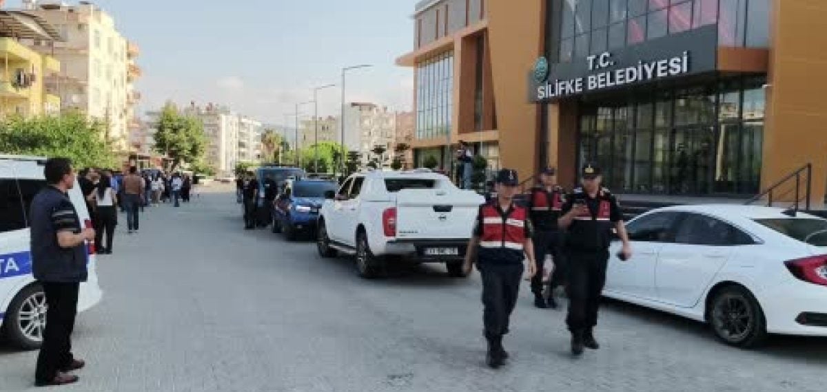 Silifke belediye soruşturmasında ikinci dalga operasyonla tutuklamalar arttı