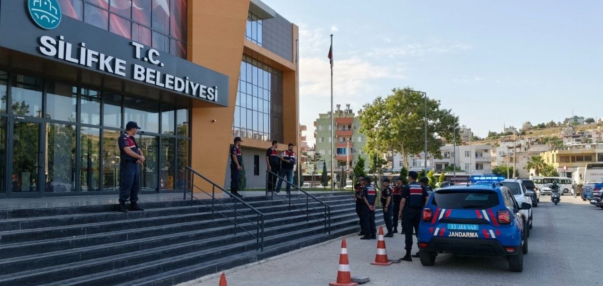 Silifke Belediyesi’nde imar ve ruhsat iddiaları üzerine 7 gözaltı kararı