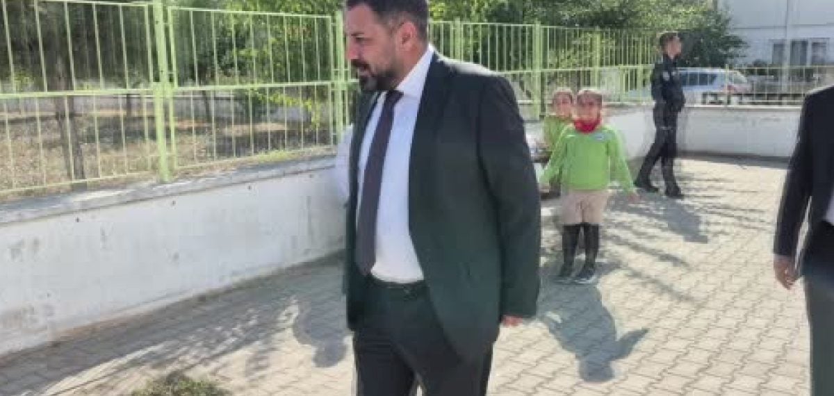 Sınıf başkanı sözünü tuttu Belediye Başkanı sınıfta öğrencilerle buluştu