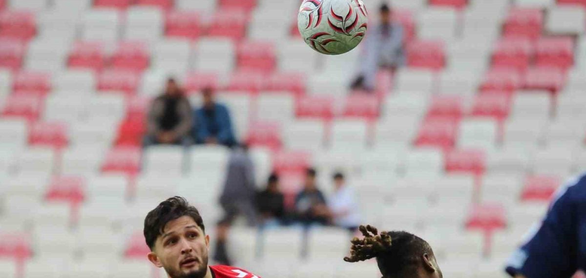 Sivasspor ile Sarıyer 1-1 berabere kalarak puanları paylaştı