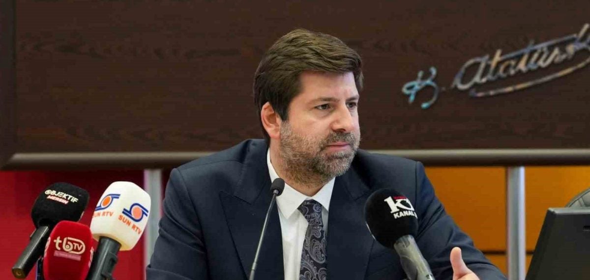 Tarsus Belediye Başkanı Ali Boltaç CHP üyeliğinden istifa etti