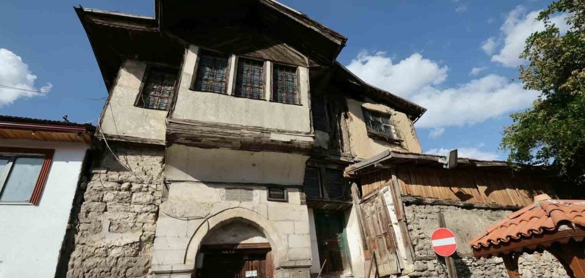 Tokat’ta kentsel dönüşümde yıkımlar başladı ve yeni ulaşım projeleri açıklandı