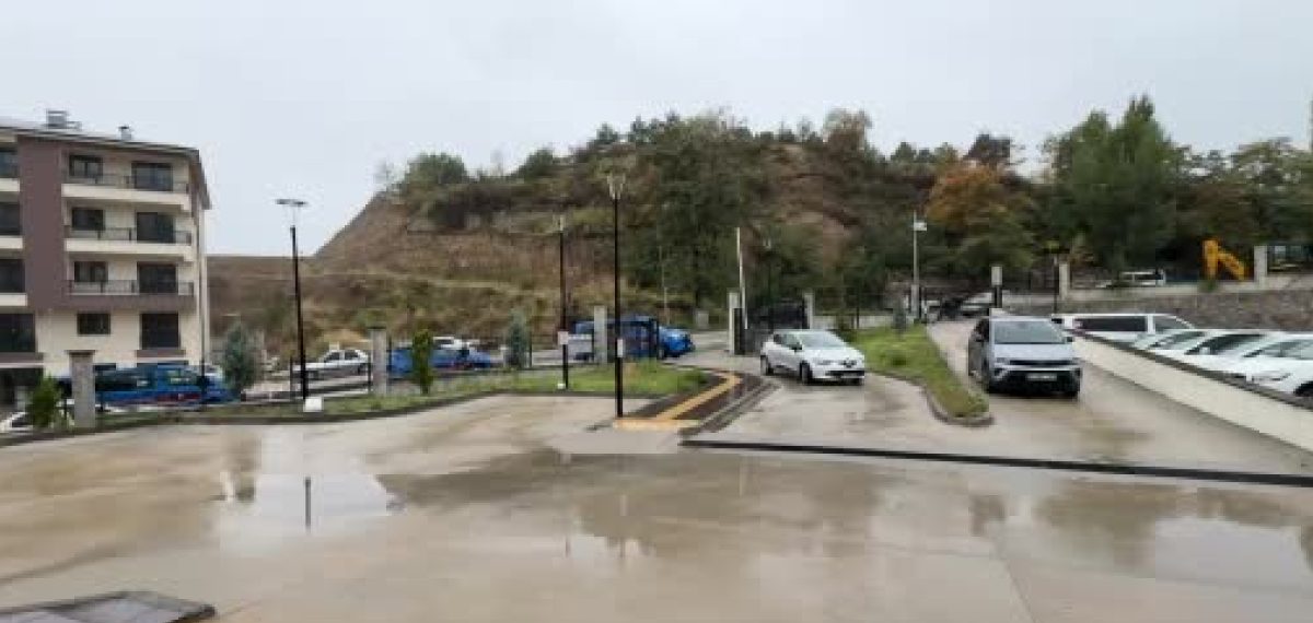 Tosya’da imamın başına odunla vurularak öldürülmesi sonrası zanlılar adliyeye sevk edildi