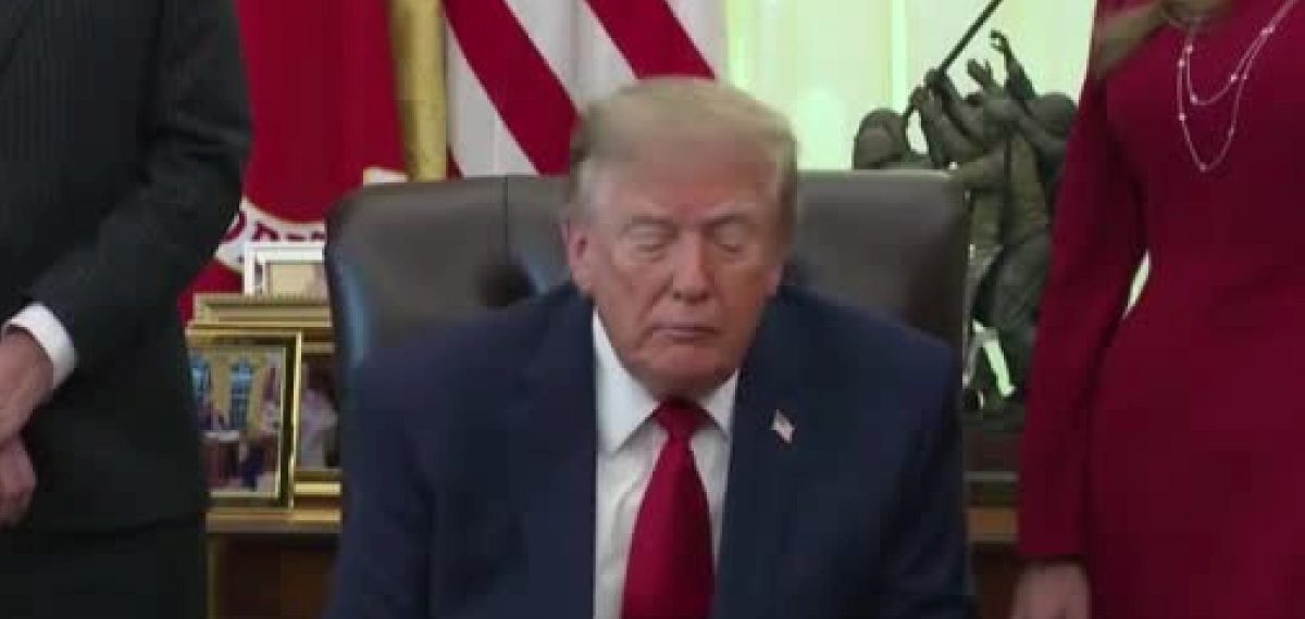 Trump Beyaz Saray’da Putin ile görüşeceğini ve sınır politikalarını savundu