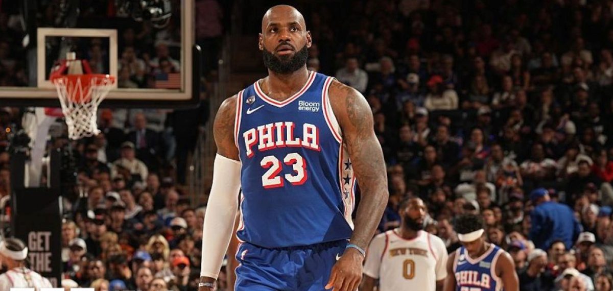 Trump Criticizes LeBron James for Anthem Conduct in Season Opener