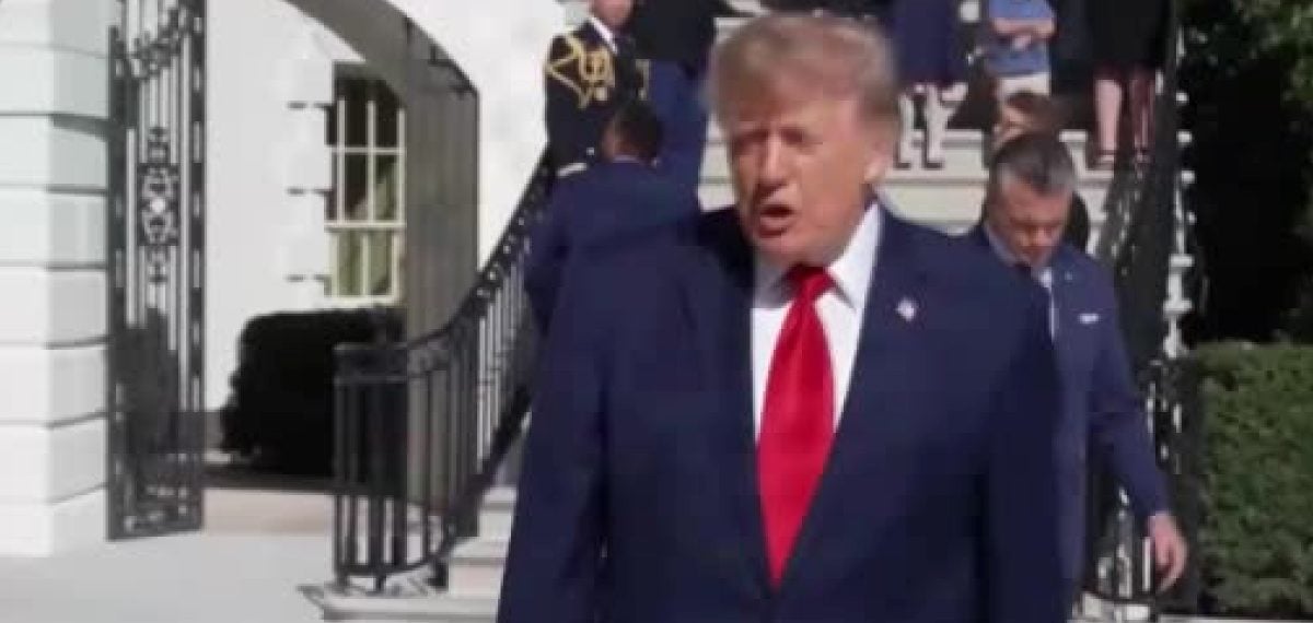 Trump İran Petrol Bakanı Paknejad’ın İstifesine ve Hürmüz Boğazı Sevkiyatlarına Dair Açıklama