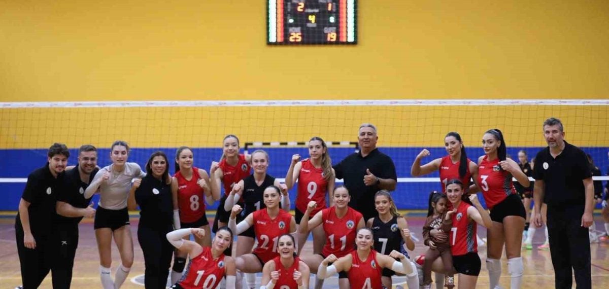 Turgutlu voleybolda galip geldi basketbolda Fenerbahçe’ye yenildi