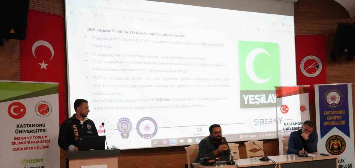 Üniversitede siber güvenlik paneli düzenlendi öğrenciler dolandırıcılık ve şantaja karşı uyarıldı