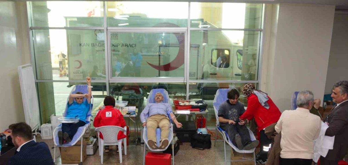 Ünye Devlet Hastanesi’nde kan bağışı kampanyası 52 ünite hedefli gerçekleştirildi